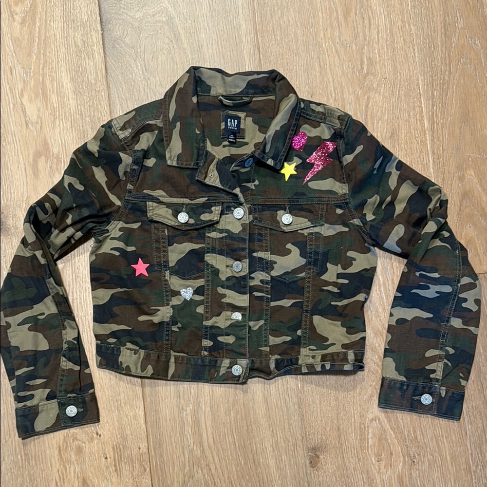 GAP Camouflage Jacket with ⭐️ ⚡️💗 Accents